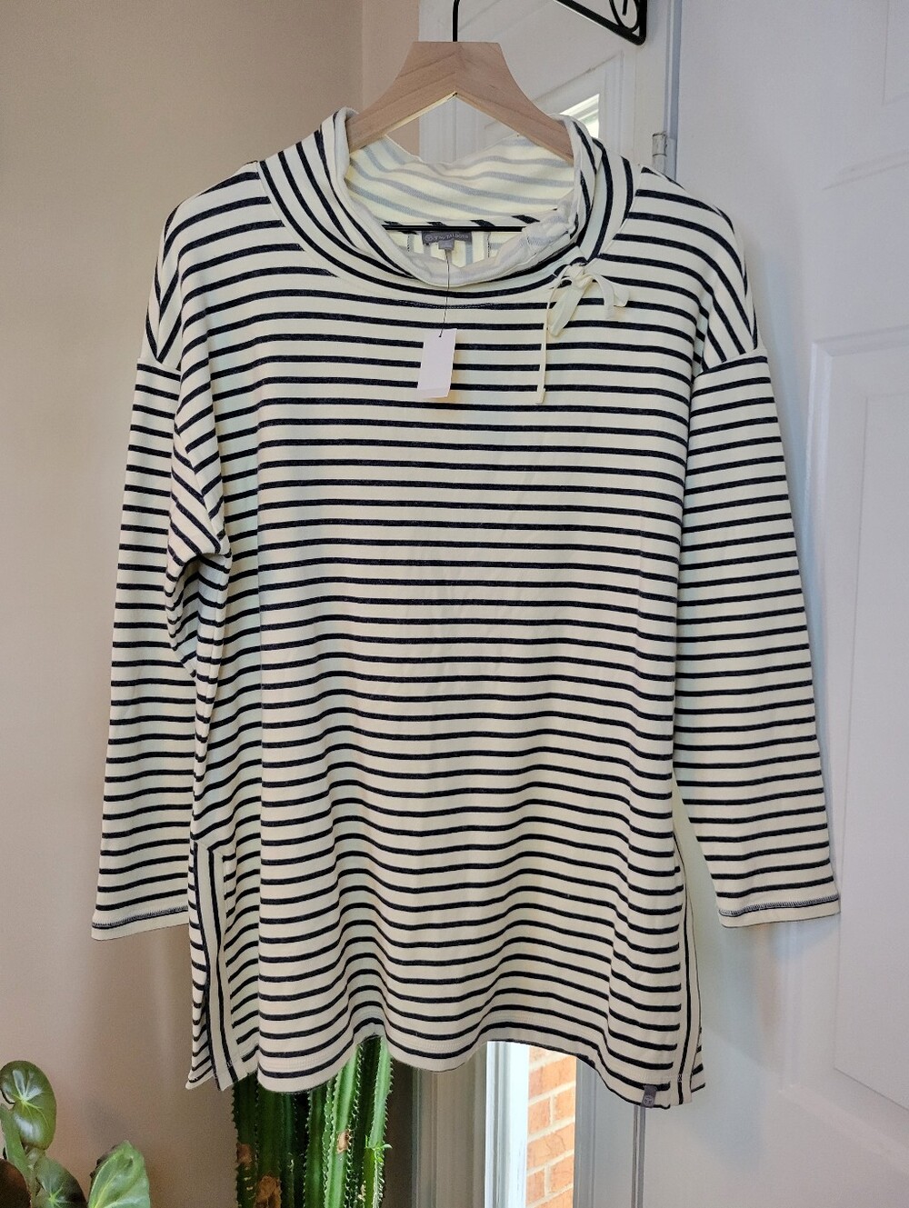 NEW T By Talbots Black And White Striped Cowl Neck Longsleeve Shirt, Size XL